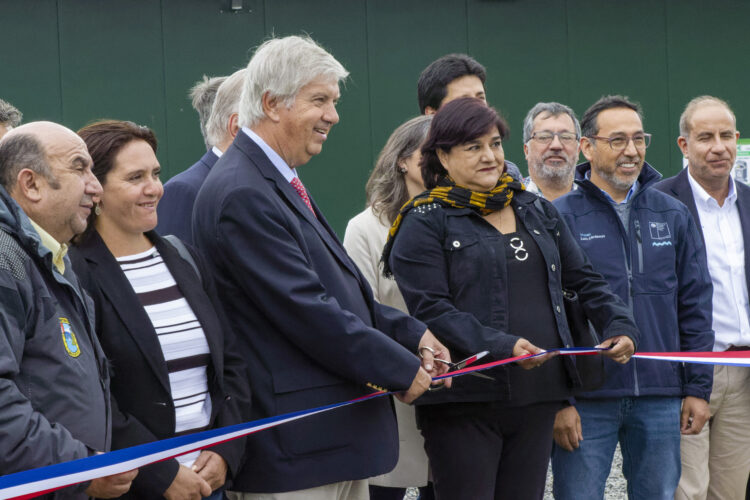 Salmones Austral inaugura moderna planta de Post Smolt