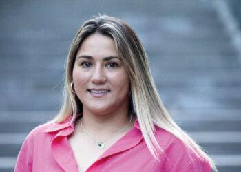 Conociendo a los nominados: Rommy Osorio, una recicladora de tomo y lomo