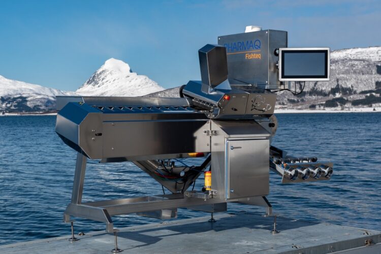 PHARMAQ Fishteq presenta NFT, máquina semiautomática para la vacunación de peces