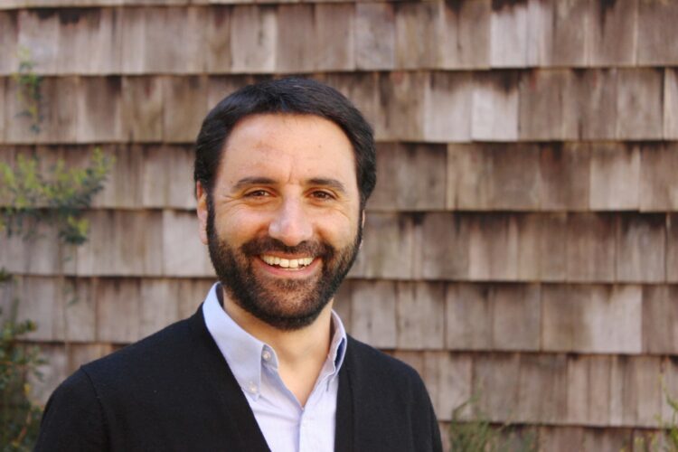 Abogado de la Universidad de Chile y socio de CERTES Abogados David Zaviezo.