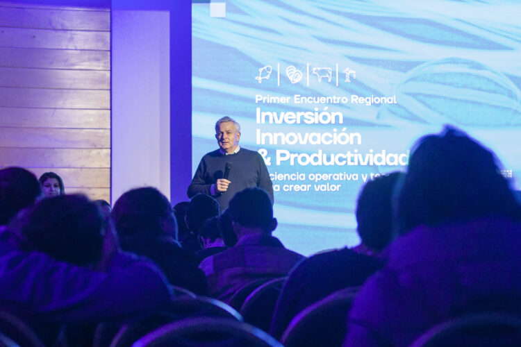 Startups de la salmonicultura sorprenden en encuentro de inversión y productividad