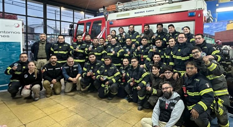 Skretting Chile apoya capacitación de Bomberos