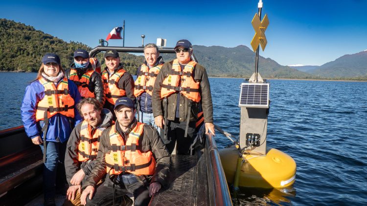 La iniciativa en Lago Riesco se une a la lanzada en 2021 en el Lago Llanquihue. Créditos AquaChile.
