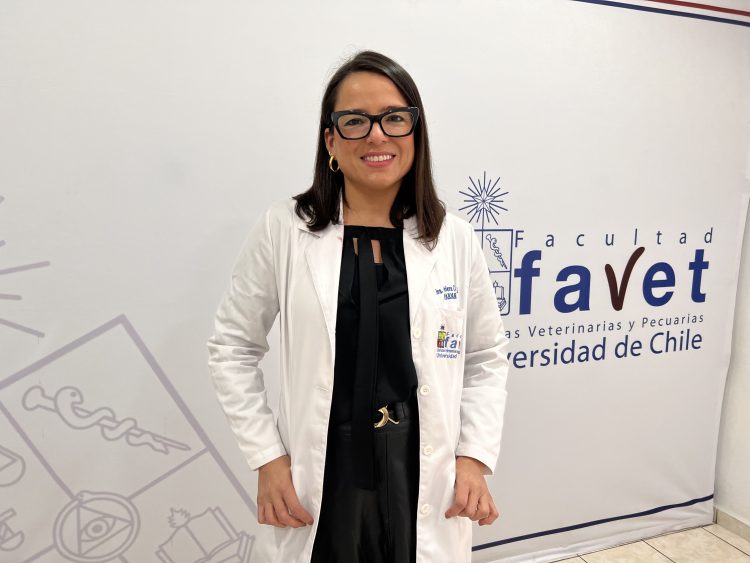 Dra. Javiera Cornejo, académica de la FAVET de la Universidad de Chile y Directora Ejecutiva del CASA.