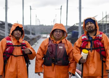 Sin duda, las operaciones no serían posible, sin las personas que trabajan en el centro. Créditos InfoSALMON.