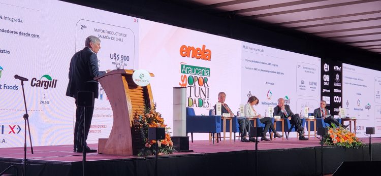 Enela 2024: SalmonChile participó en encuentro público privado de La Araucanía