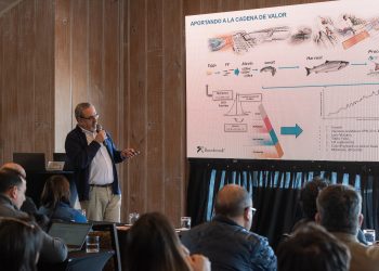Benchmark Genetics detalla sus avances e innovaciones a salmonicultores chilenos