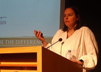 Dra. Mónica Betancor de la Universidad de Stirling de Escocia. Créditos InfoSALMON.