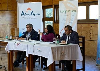 Foto: Cedida / Debate contó con la presencia de los tres postulantes.