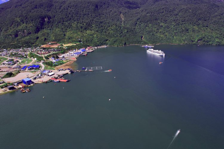 OXXEAN consolida la temporada de cruceros 2024-2025 en la región de Aysén