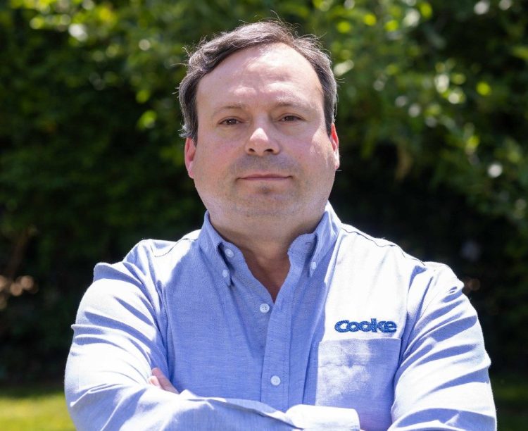 Cooke denuncia incumplimiento grave del acuerdo entre el Gobierno y salmoneras suscrito en 2023