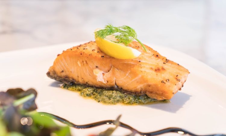 Plato de Salmón - ACHIGA