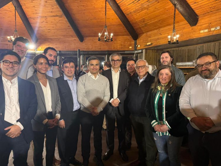 “Jornada de Reflexión para el Futuro de Aysén al 2050”