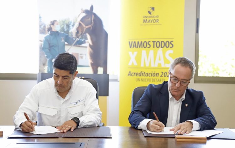 Hendrix Genetics Chile y la Universidad Mayor trabajan juntos por la innovación y el desarrollo sostenible