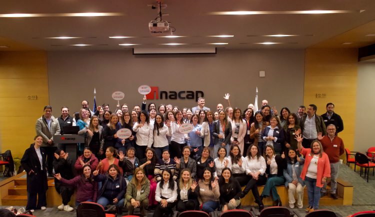 Más de 100 trabajadoras y líderes de la salmonicultura se reunieron en Encuentro por la Equidad de Género