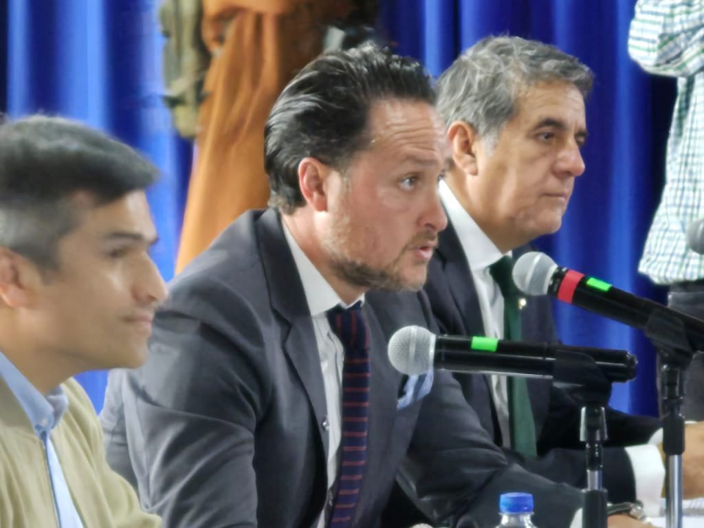 Plan Salmón a 50 años: Genera apoyo transversal y compromiso de trabajo