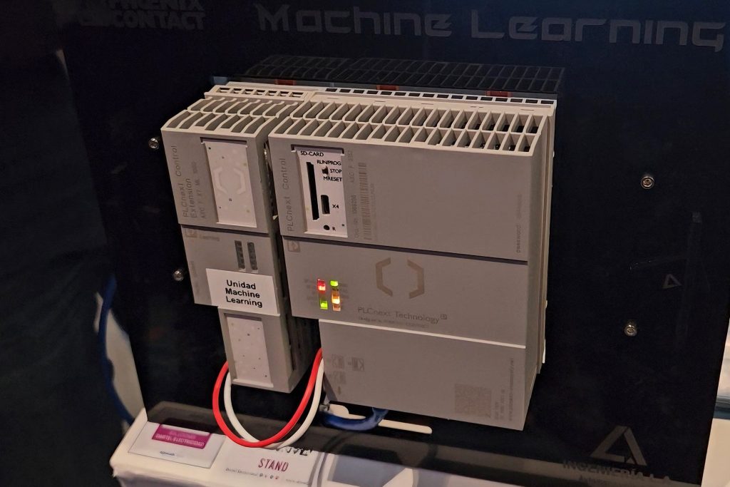 Hardware de PLC y Machine Learning con los que opera Ingeniería L.A.