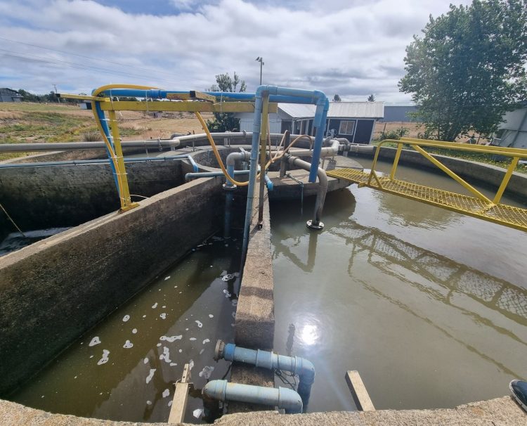 SMA ordena a Aqua Austral suspender descarga de residuos líquidos