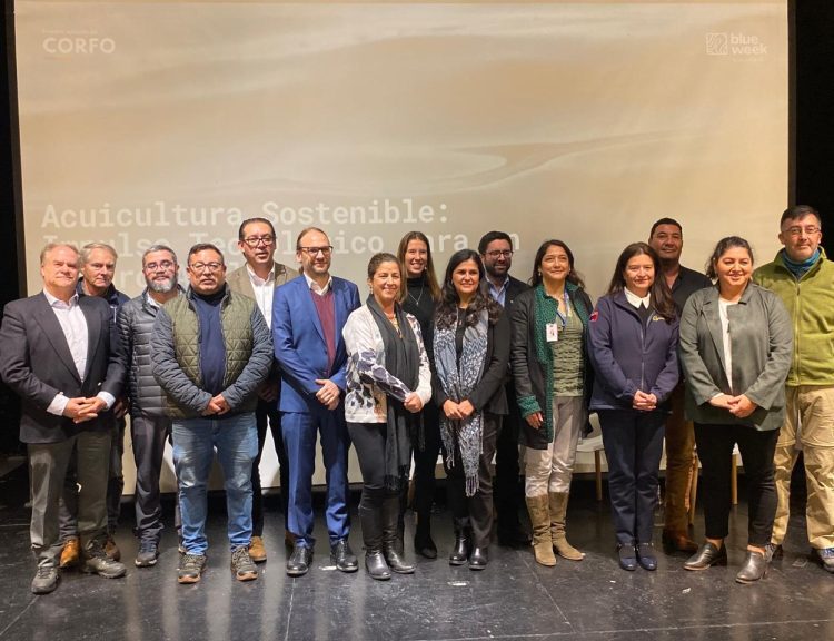 Foto oficial participantes Summit Acuícola 2025. Créditos InfoSALMON.