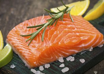 Vitamina D en Chile: Un déficit preocupante con el salmón como posible solución