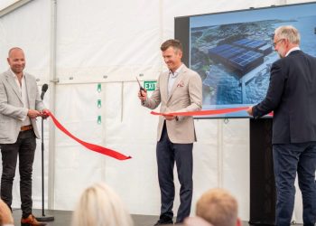 Inauguran centro de cultivo terrestre en tiempo récord