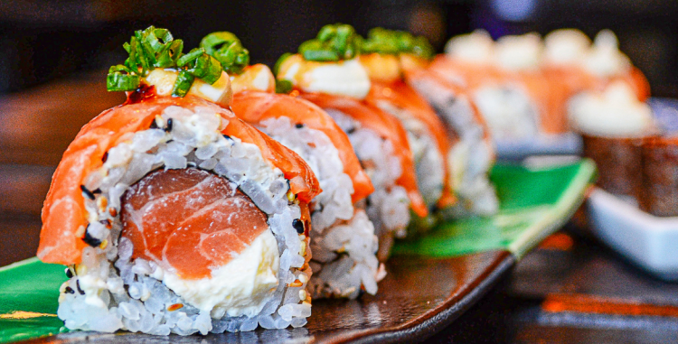 Sushi de salmón