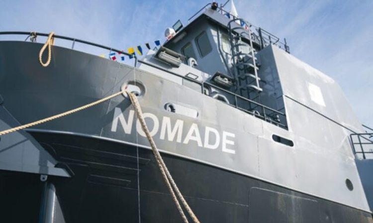 Mowi Chile transforma buque antiguo en innovador pontón ecológico en Los Lagos