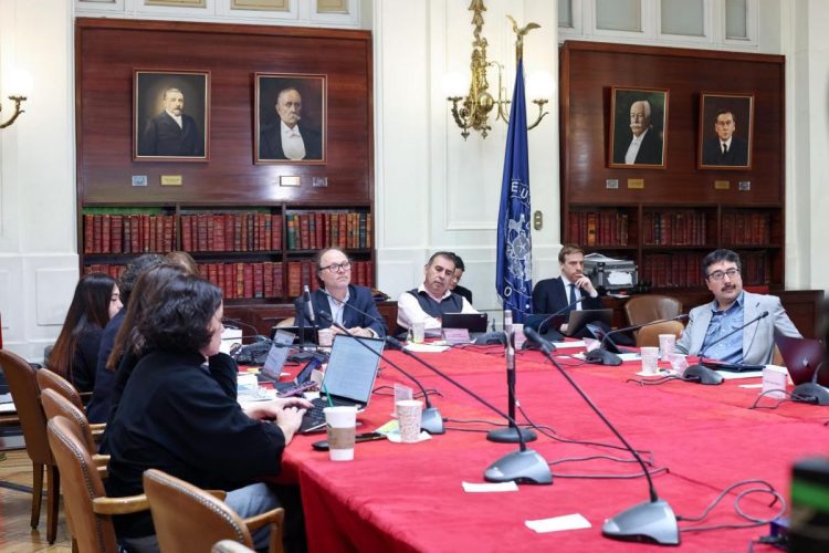 Comisión del Senado aprueba legislar proyecto que fortalece la SMA