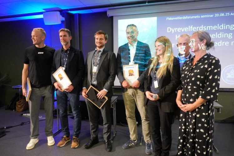 Innovación en bienestar: AkvaFuture y productores que eliminaron la limpia de peces reciben premio en Aqua Nor 2025