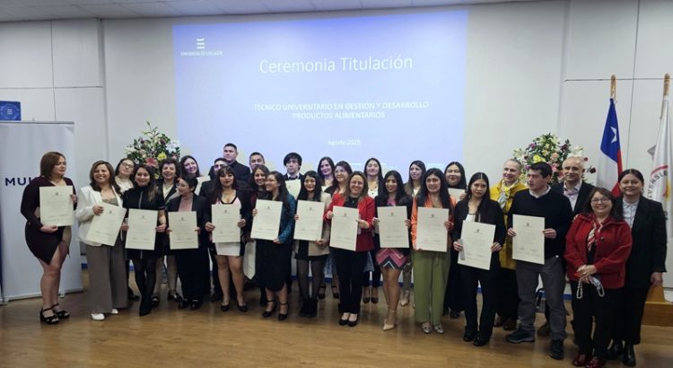 Primera generación de técnicos titulados en gestión y alimentos de Multi X