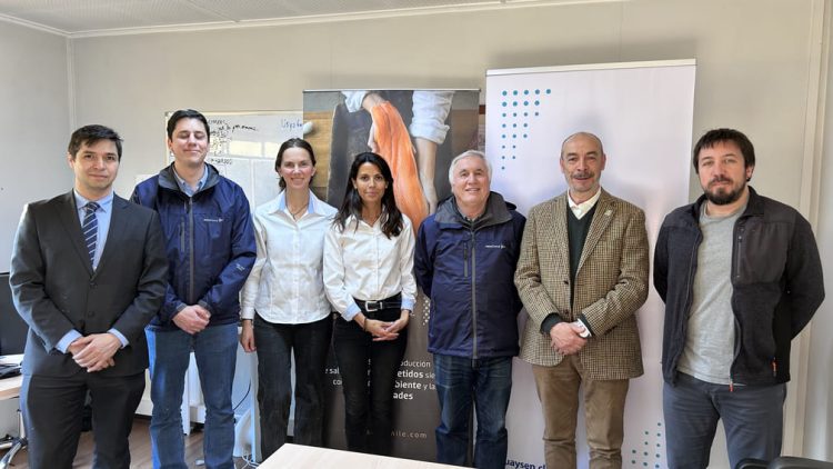 Convenio entre AquaChile y U. de Aysén impulsa la innovación y la sostenibilidad