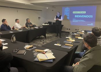 Magallanes: presentan manejo integrado de plagas y vínculos con la industria salmonera