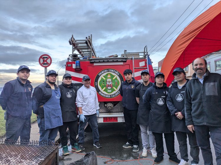 SalmonChile participó de la actividad en la ciudad de Calbuco. Foto: SalmonChile