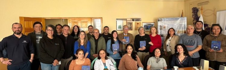 Mujeres que navegan la ciencia: Vivian Montecino y Doris Oliva presentan su libro en Punta Arenas