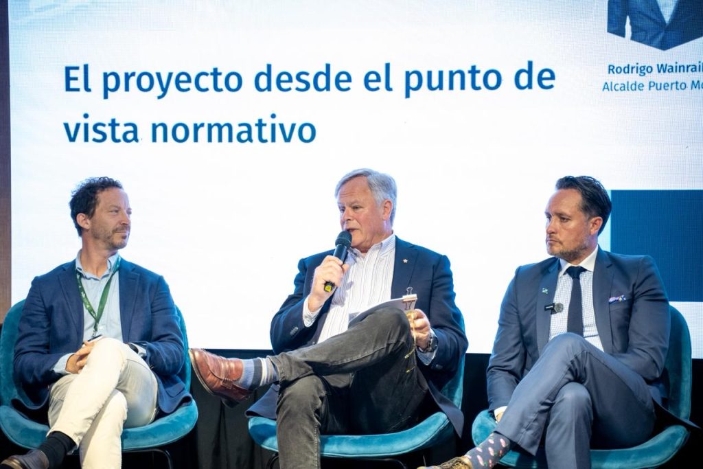 Seminario RAS analiza la acuicultura del futuro en Puerto Montt