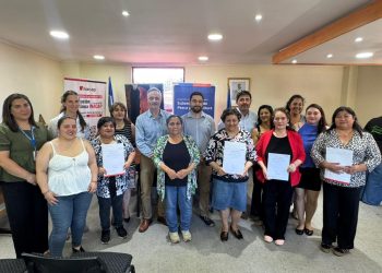 Mujeres pescadoras de Aysén dan un salto clave en calidad e inocuidad con apoyo de AquaChile