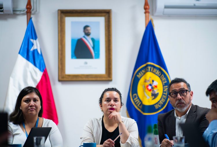 Alerta temprana en Los Lagos: CIICA refuerza coordinación ante riesgo de floraciones algales nocivas por altas temperaturas