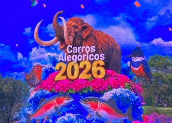 El Salmón protagoniza y gana el Concurso de Carros Alegóricos en el aniversario de Puerto Montt