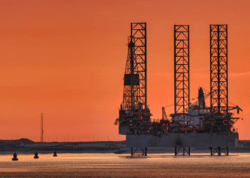 Mepco bajo presión: alza del kerosene reabre debate por costo fiscal y subsidios