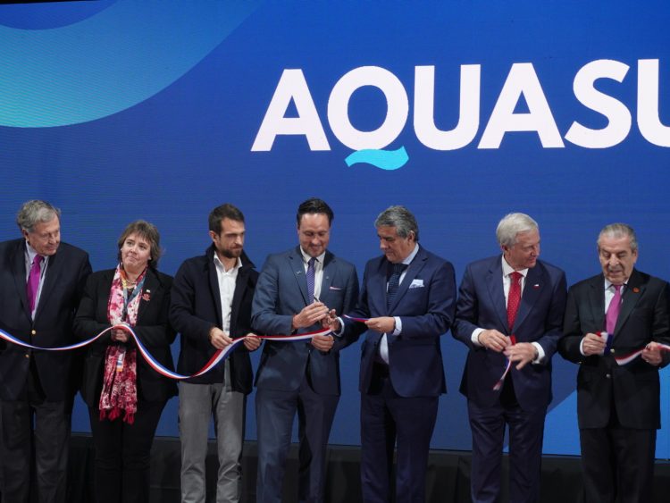 Consejo del Salmón y presencia del Presidente Kast y ex Presidente Frei en Aquasur: “Es una tremenda señal política de respaldo al sur y a nuestra industria”