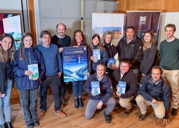 Fiordo Austral relanza “Microcuentos del sur de Chile” y moviliza a la salmonicultura por la educación y el territorio