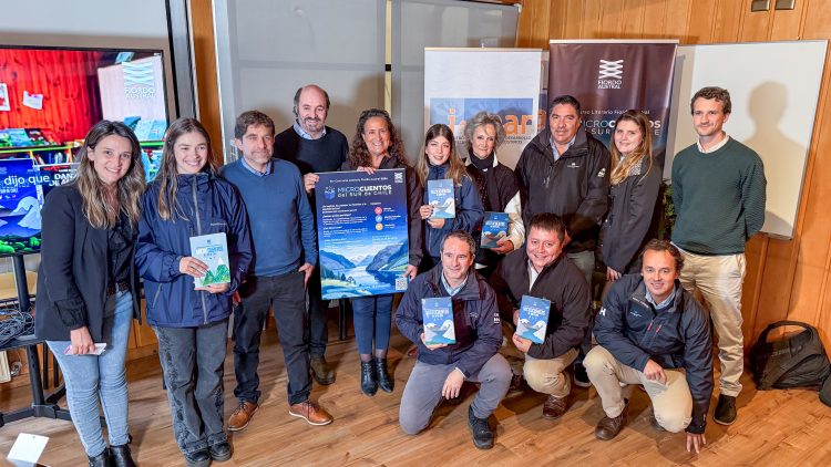 Fiordo Austral relanza “Microcuentos del sur de Chile” y moviliza a la salmonicultura por la educación y el territorio