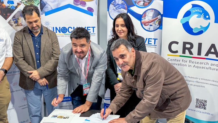 FAVET y ADL Diagnostic Chile sellan alianza para potenciar investigación aplicada y capacidad analítica en acuicultura