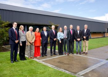 SalmonChile sostiene reunión estratégica con embajador de Estados Unidos para potenciar el rol de la salmonicultura nacional