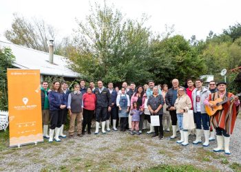 Con turistas brasileños y argentinos debuta la Ruta del Salmón