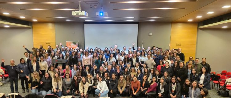 Mujeres del salmón toman protagonismo: industria impulsa cambio cultural desde Puerto Montt