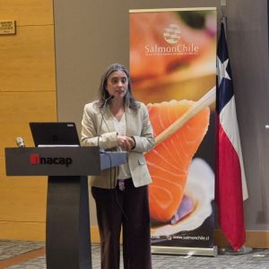 Mujeres del salmón toman protagonismo: industria impulsa cambio cultural desde Puerto Montt
