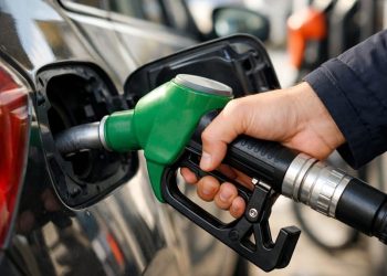 Golpe al bolsillo: combustibles se disparan  y Gobierno activa ajuste del MEPCO