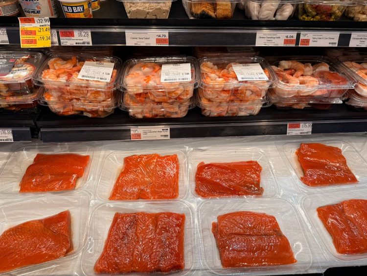¿Cuál es la estrategia del salmón noruego para consolidarse en Estados Unidos?