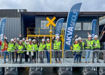 AKVA y Skretting se suman al «Turismo Salmonero» de Mowi